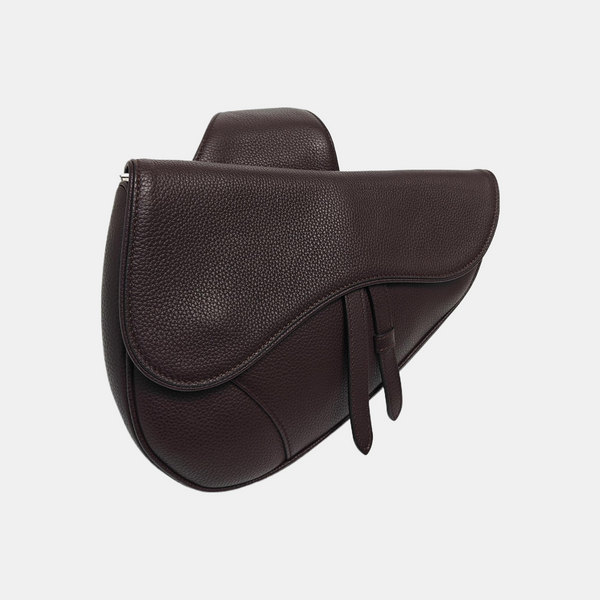 Saddle mediano de piel de ternera marrón
