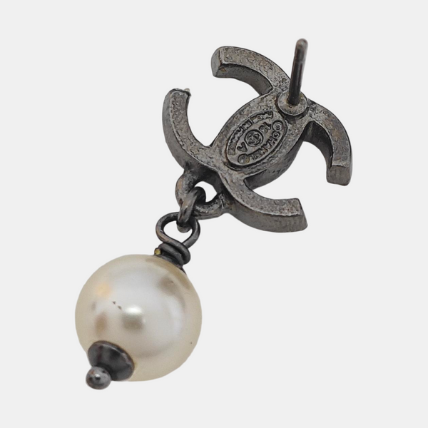 CC Logo Faux Pearl Gray Stud Earrings