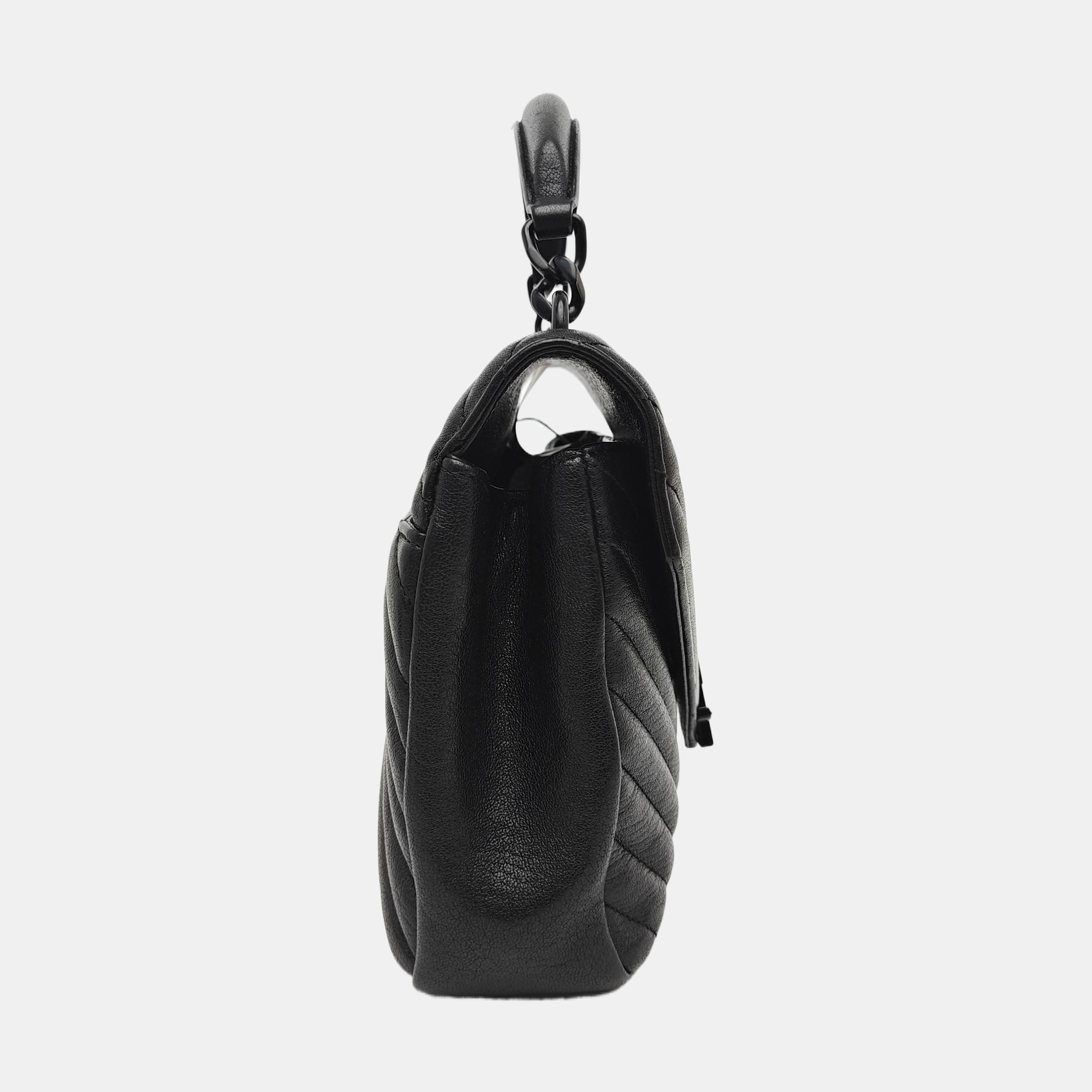 COLLEGE Medium Chevron Lambskin Black