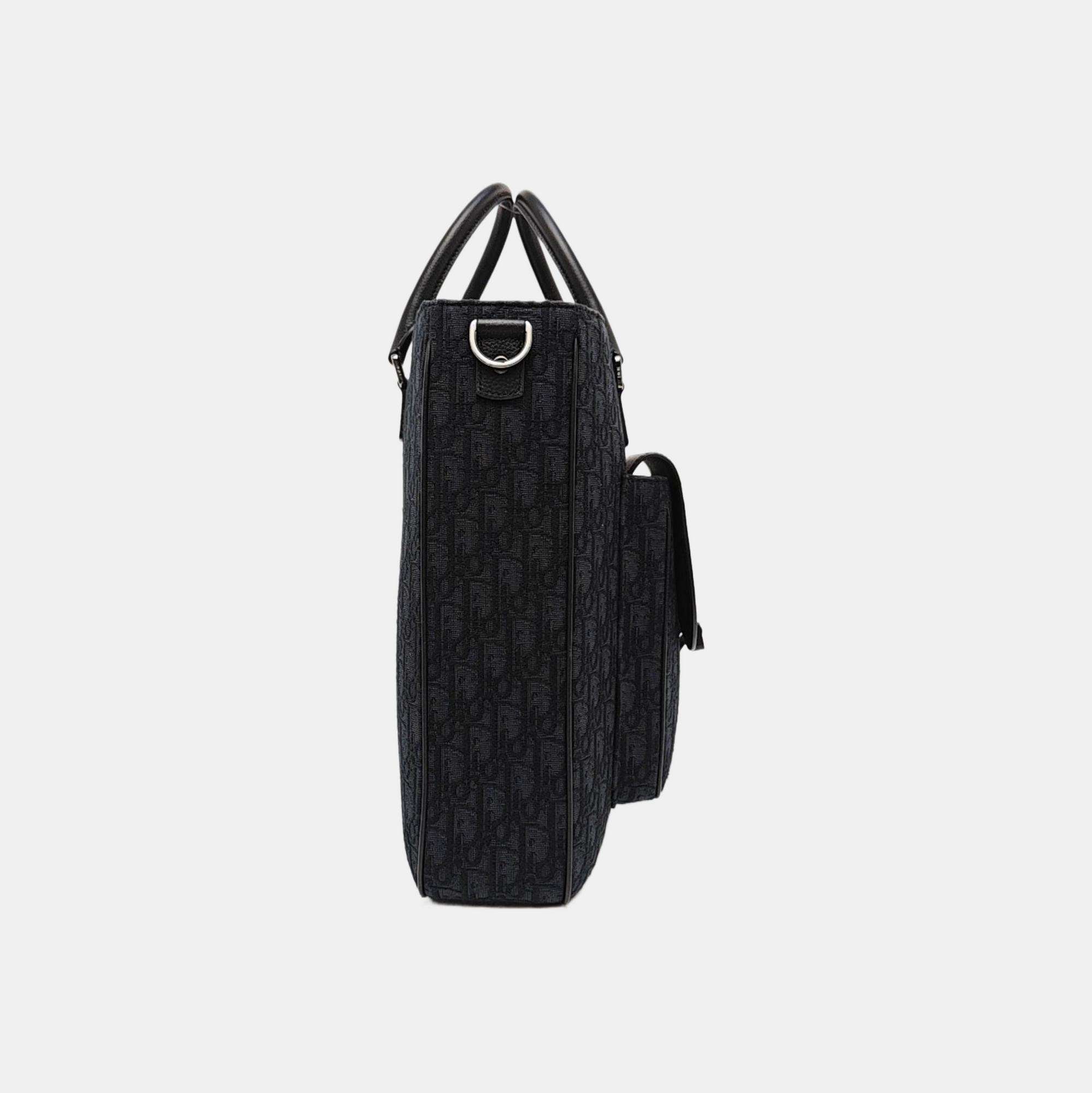 Saddle Medium Oblique Canvas Black