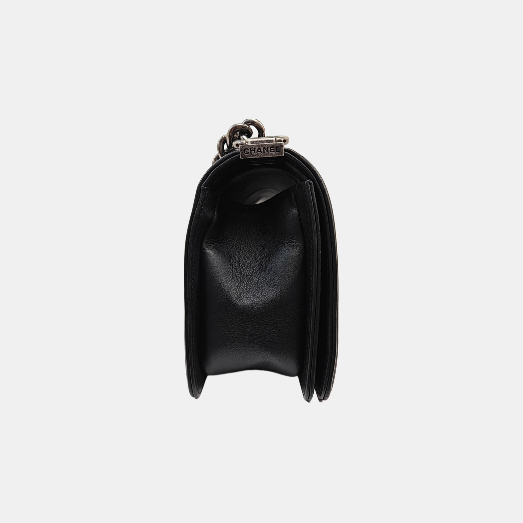 BOY CHANEL Medium Quilted Calfskin Black