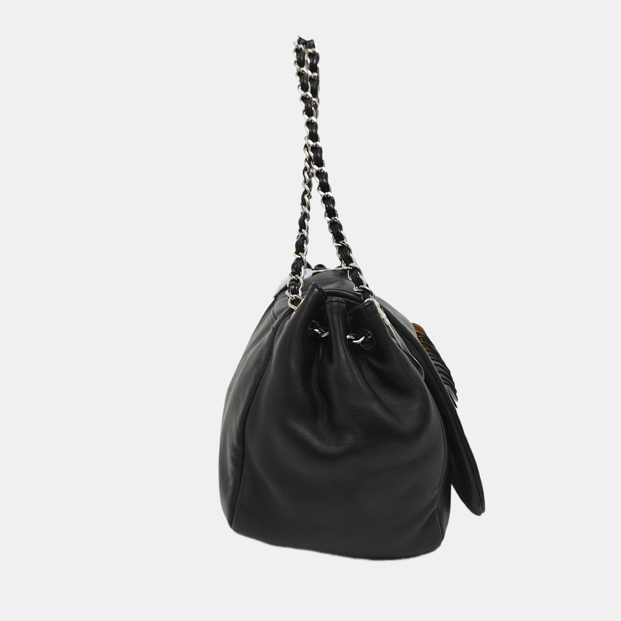 LUXURY LINE Large Lambskin Black