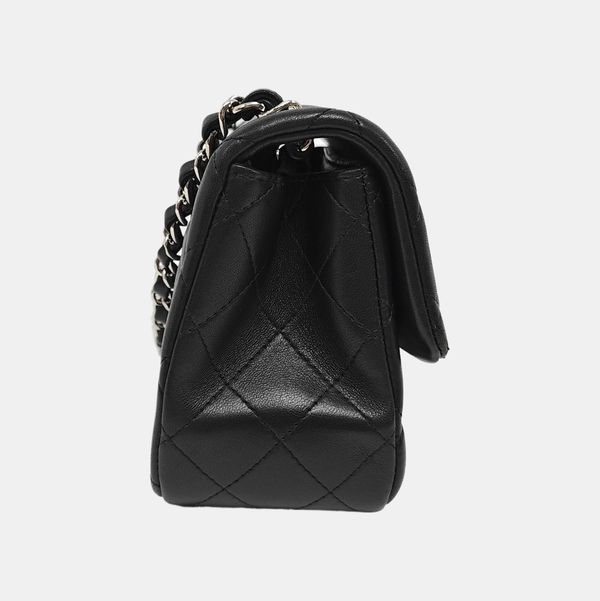 CLASSIC FLAP Mini Quilted Lambskin Black