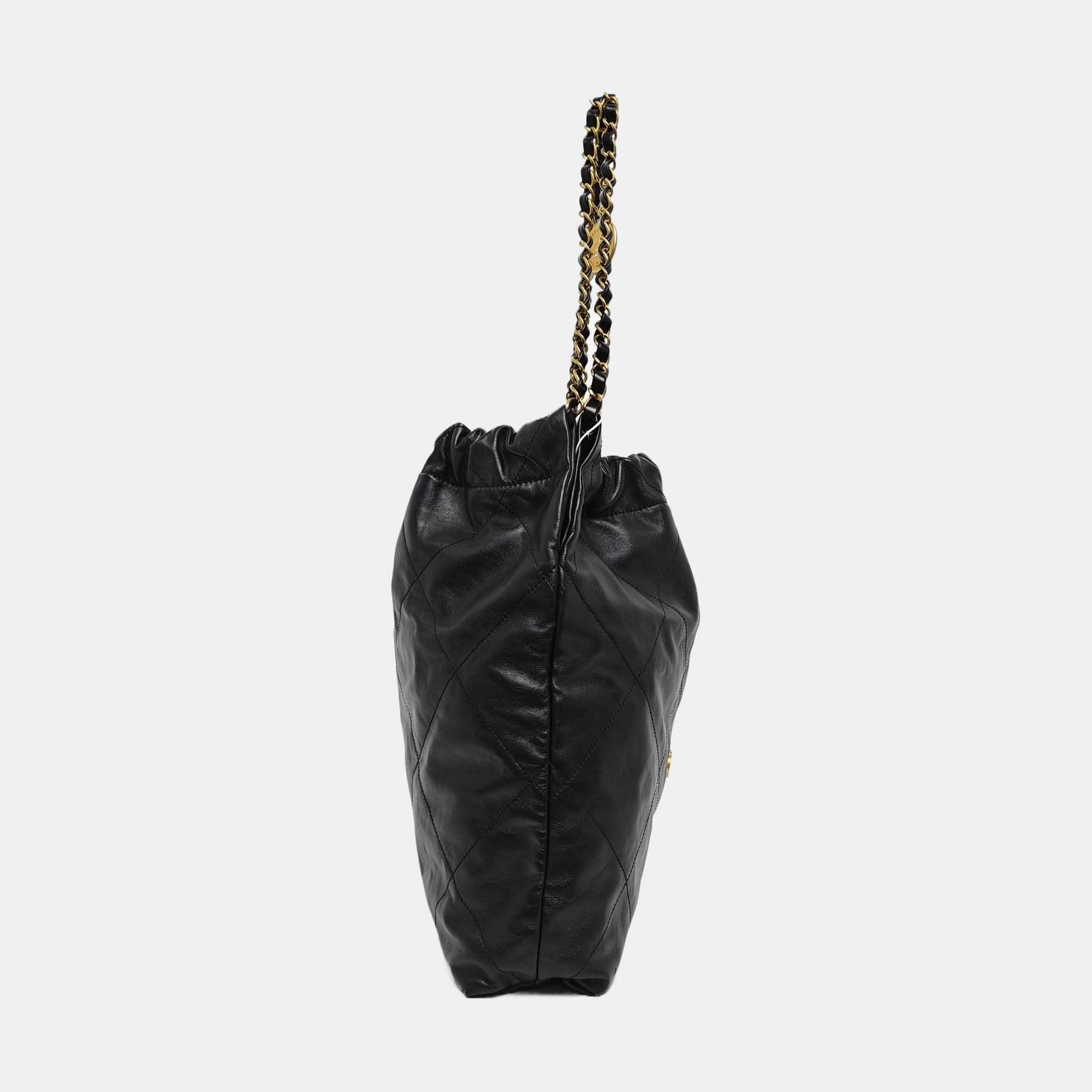 CHANEL 22 Small Quilted Calfskin Black