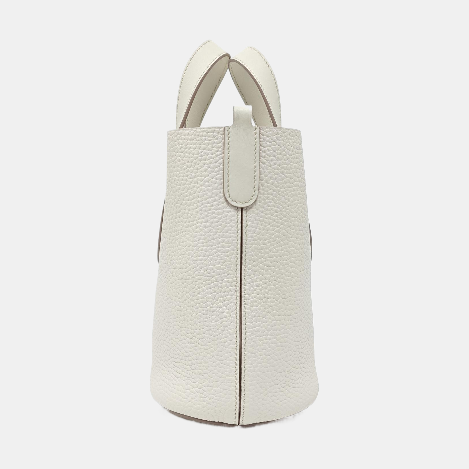 In-The-Loop 18 Clemence White