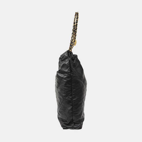 CHANEL 22 Medium Quilted Calfskin Black