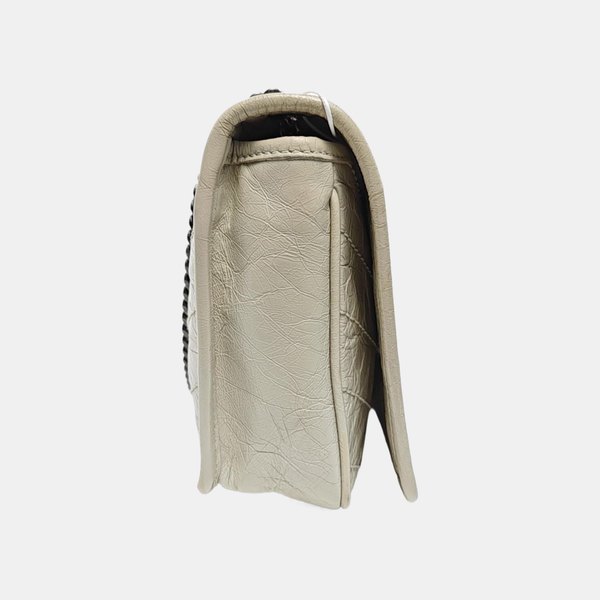 NIKI Mini Chevron, Piel de becerro acolchada Blanca