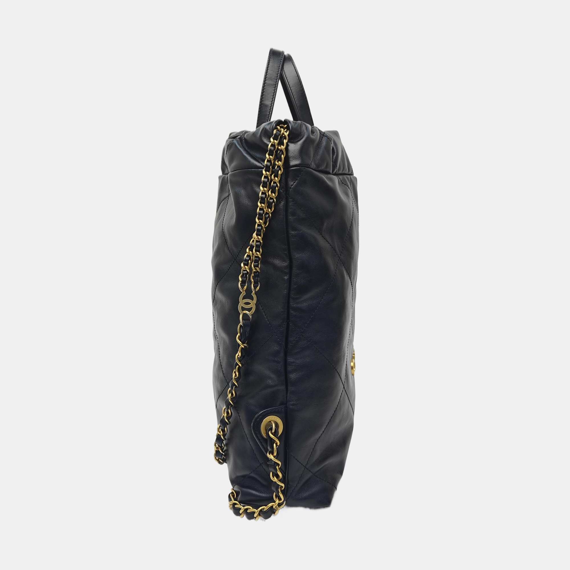 CHANEL 22 Small Quilted Calfskin Black