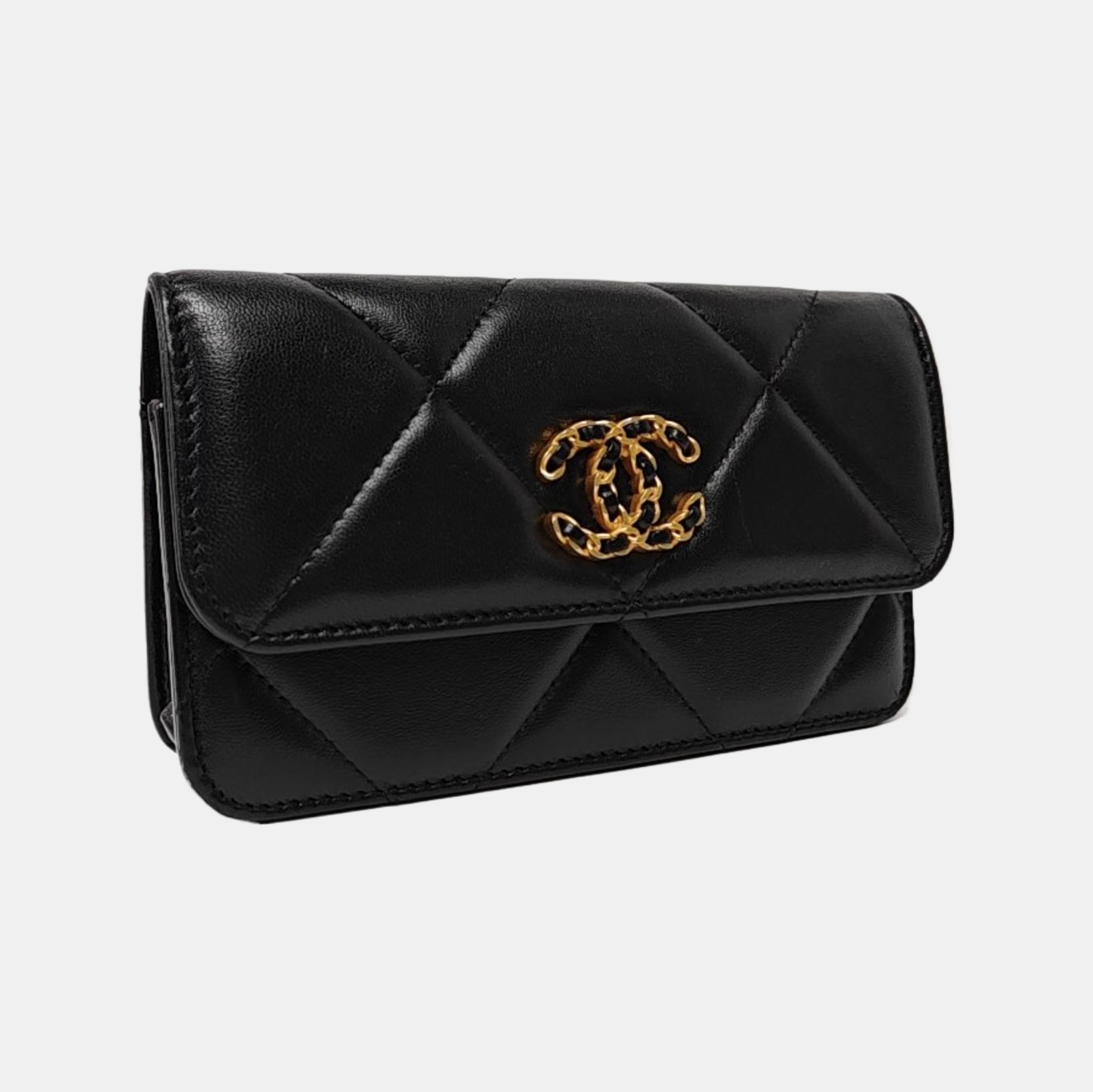 Authenticated pre-owned  CHANEL 19 Quilted Lambskin Black - Belt Bag at Looply