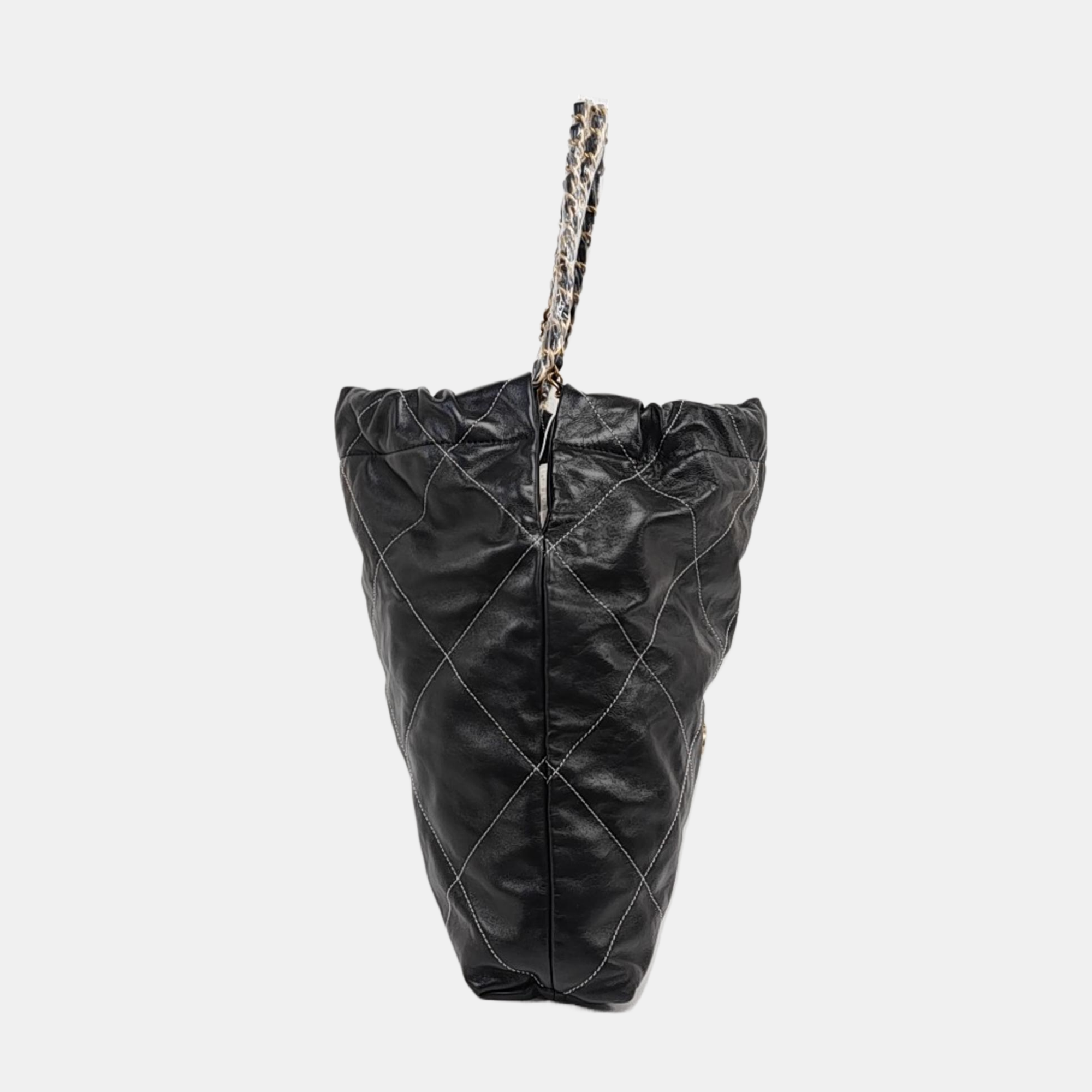 CHANEL 22 Small Quilted Calfskin Black