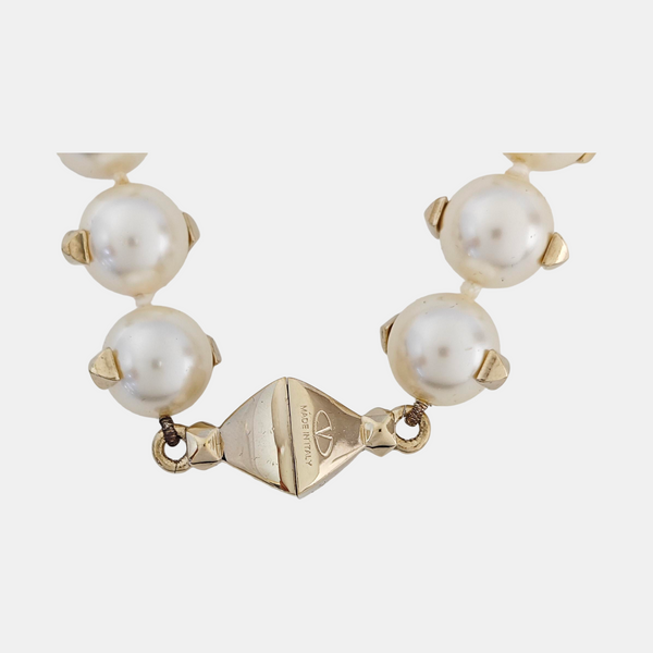 Faux Pearl White Necklace