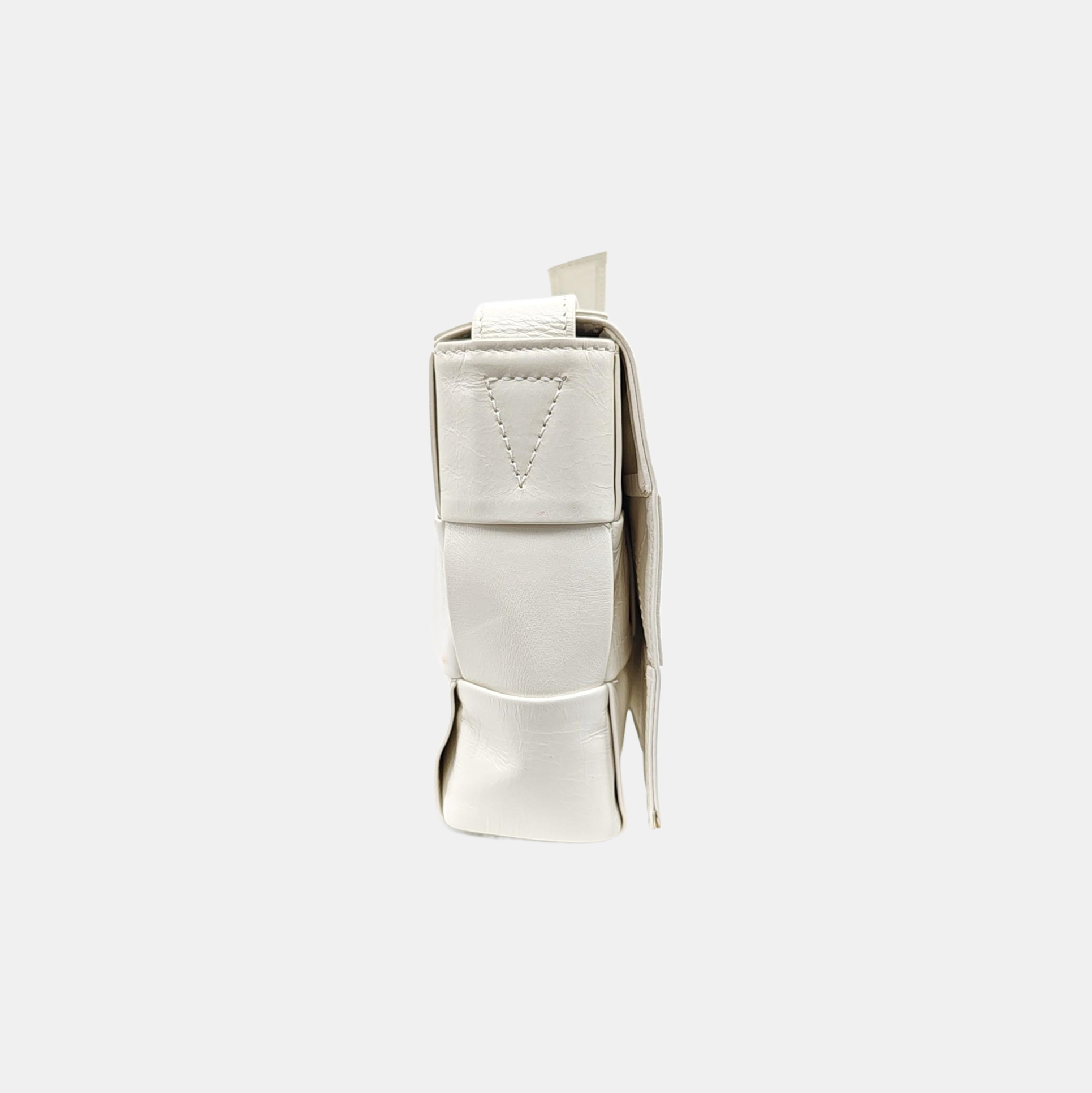 Cassette Medium Calfskin White