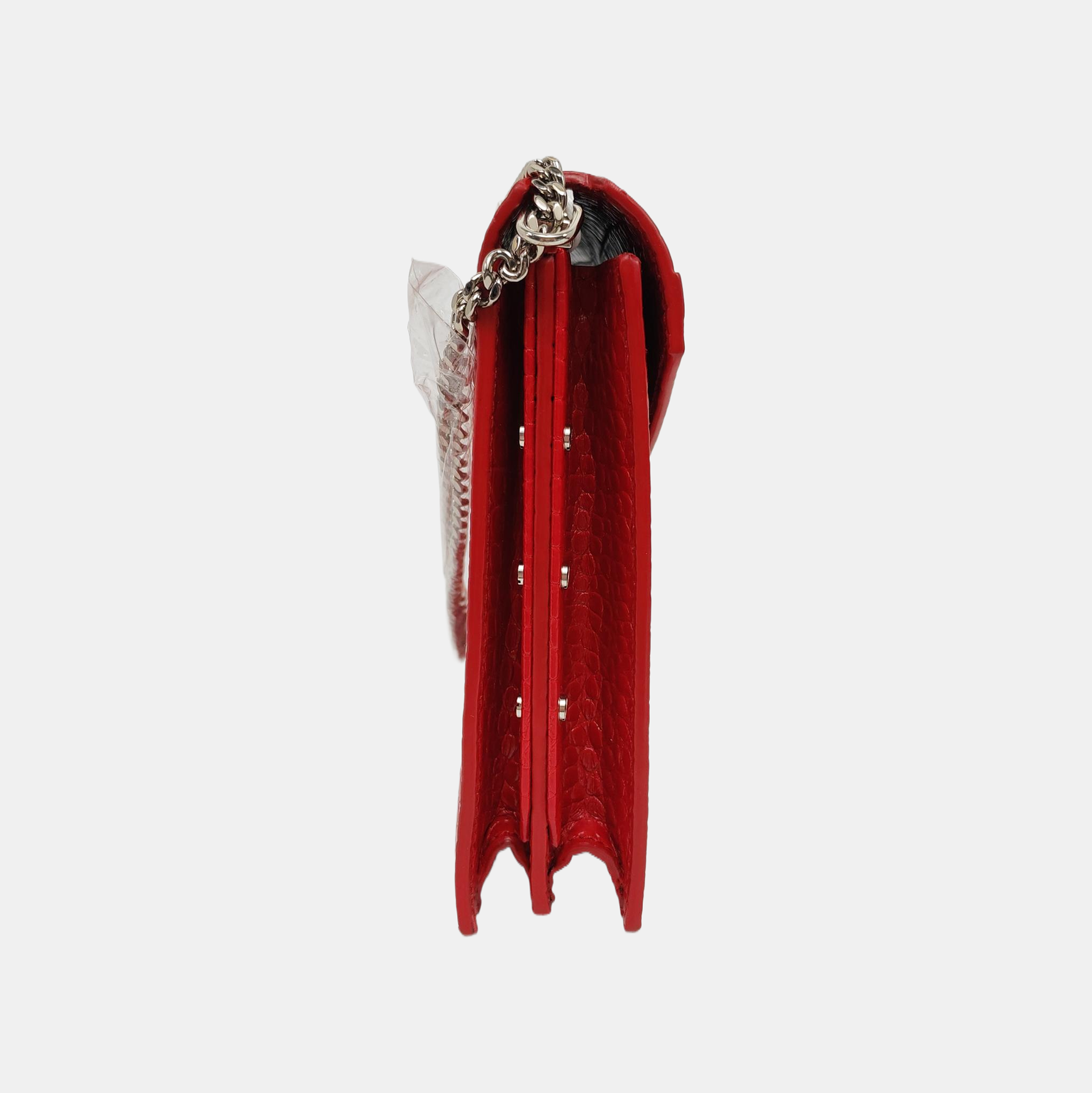 Authenticated pre-owned  CASSANDRA Calfskin Red - Shoulder Bag at Looply