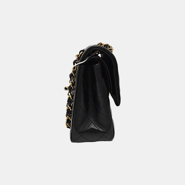 CLASSIC FLAP Small Quilted Lambskin Black