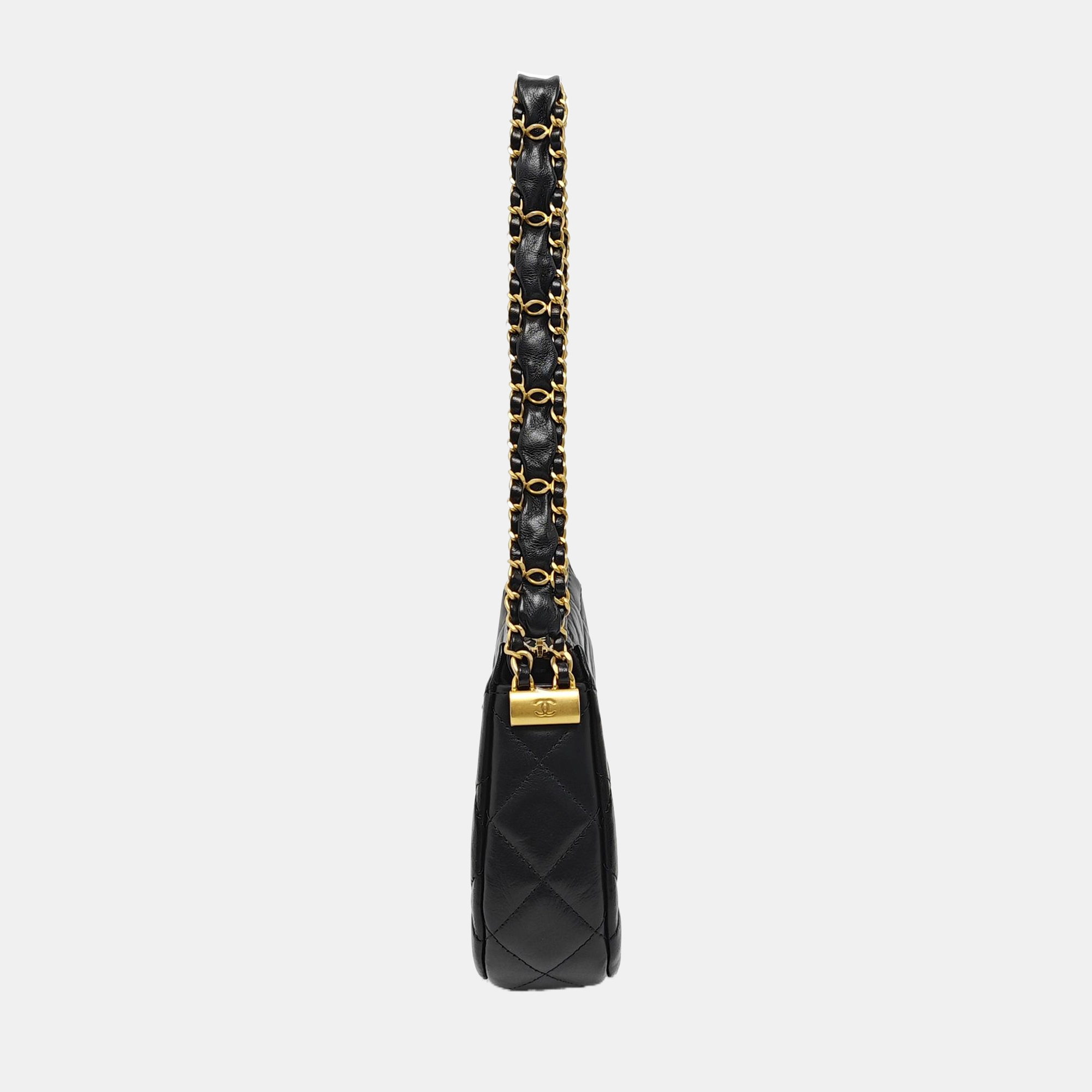 CHANEL 19 Small Quilted Calfskin Black