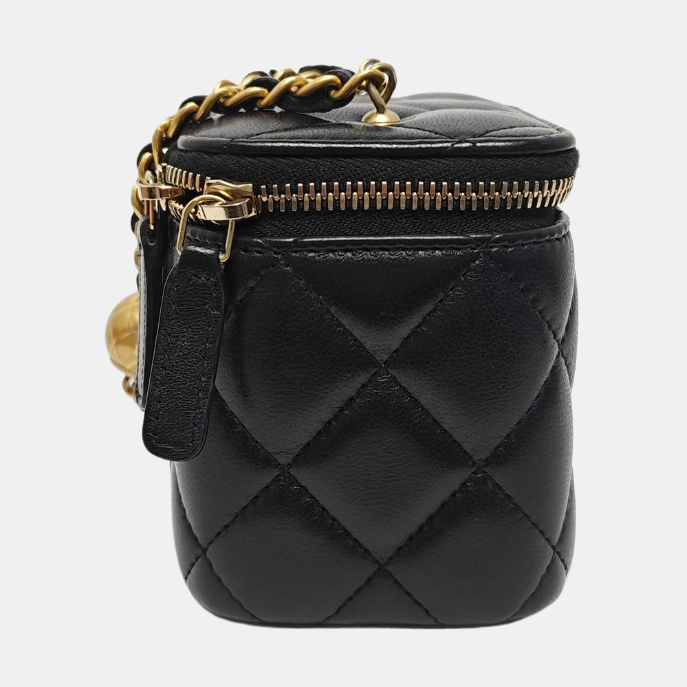 VANITY CASE Mini Quilted Lambskin Black