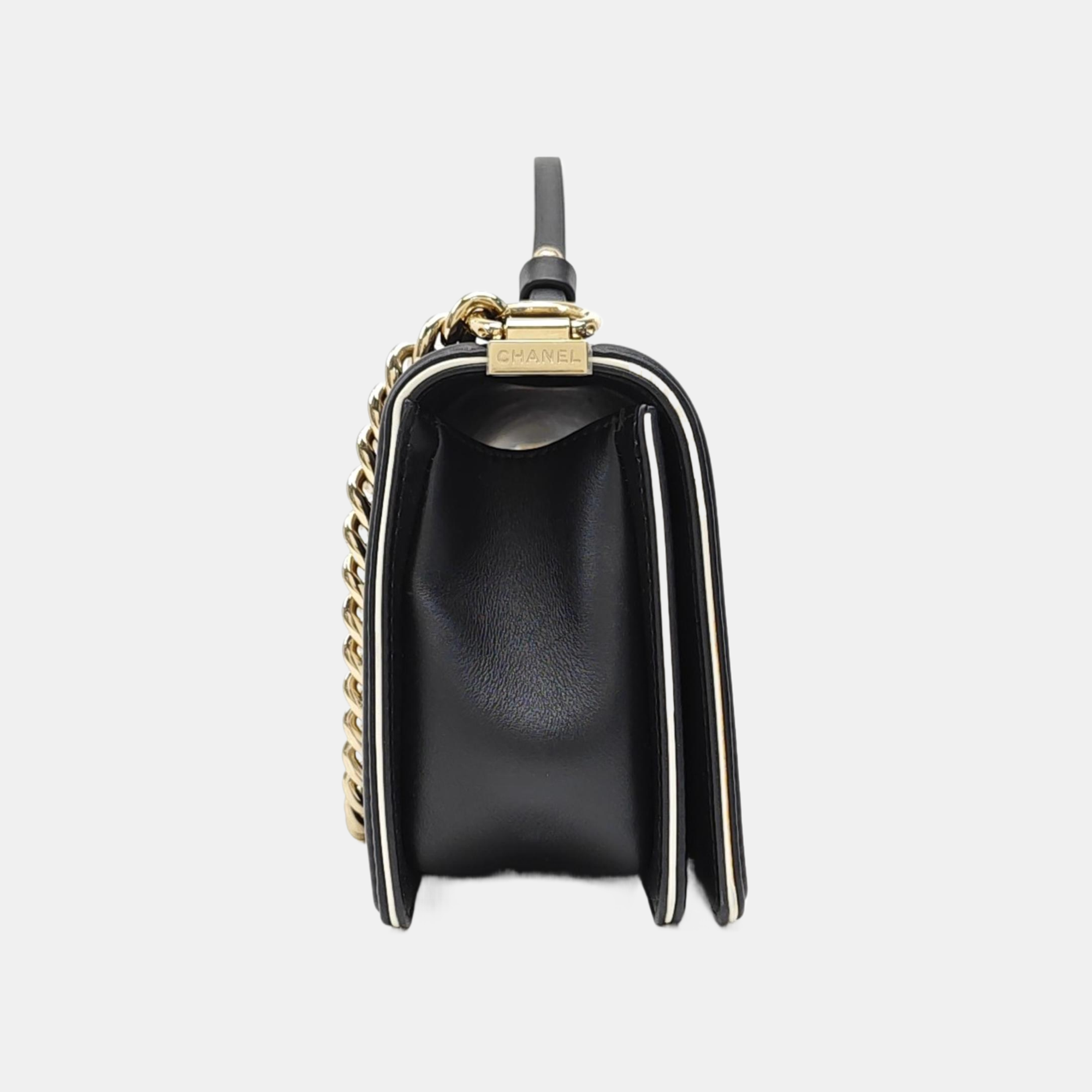 BOY CHANEL Medium Quilted Calfskin Black
