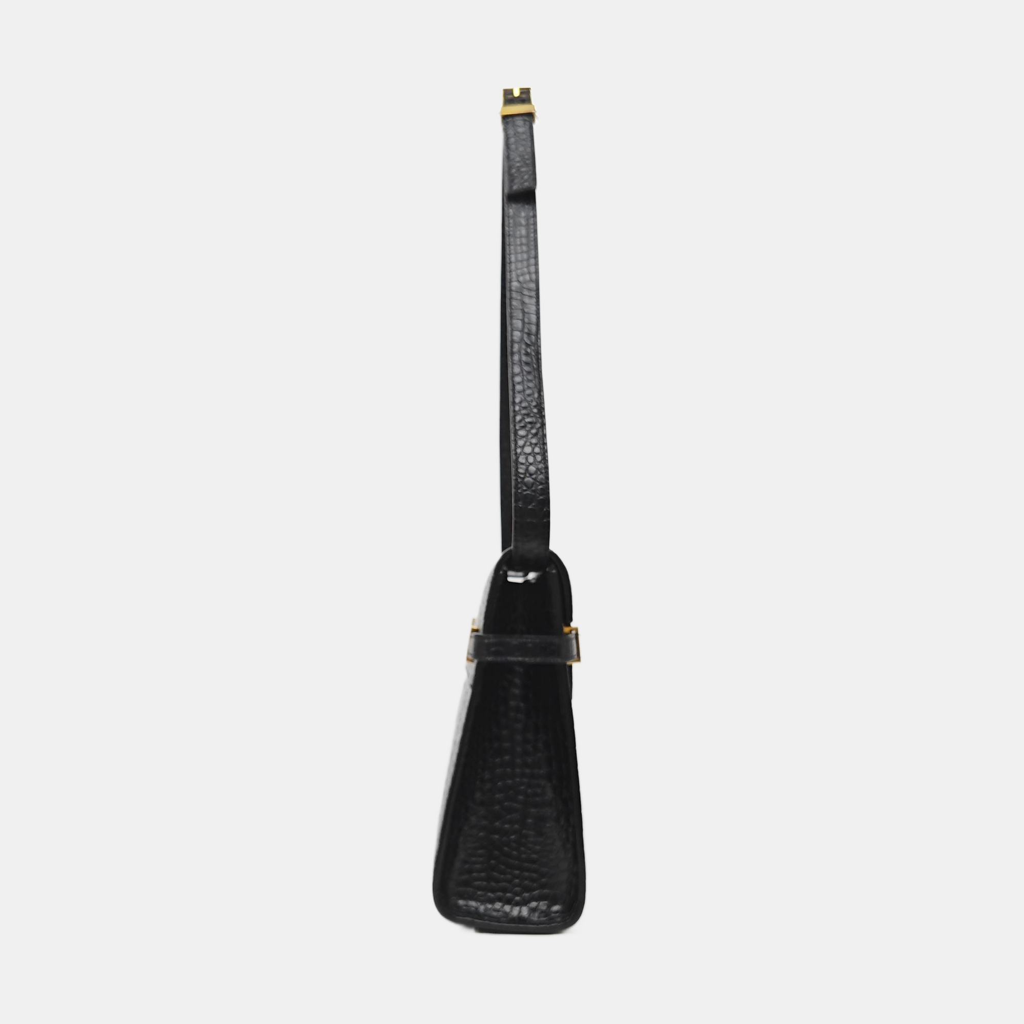 MANHATTAN Medium Calfskin Black
