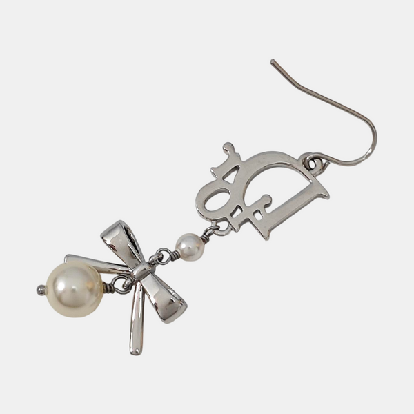 Metal Silver Stud Earrings