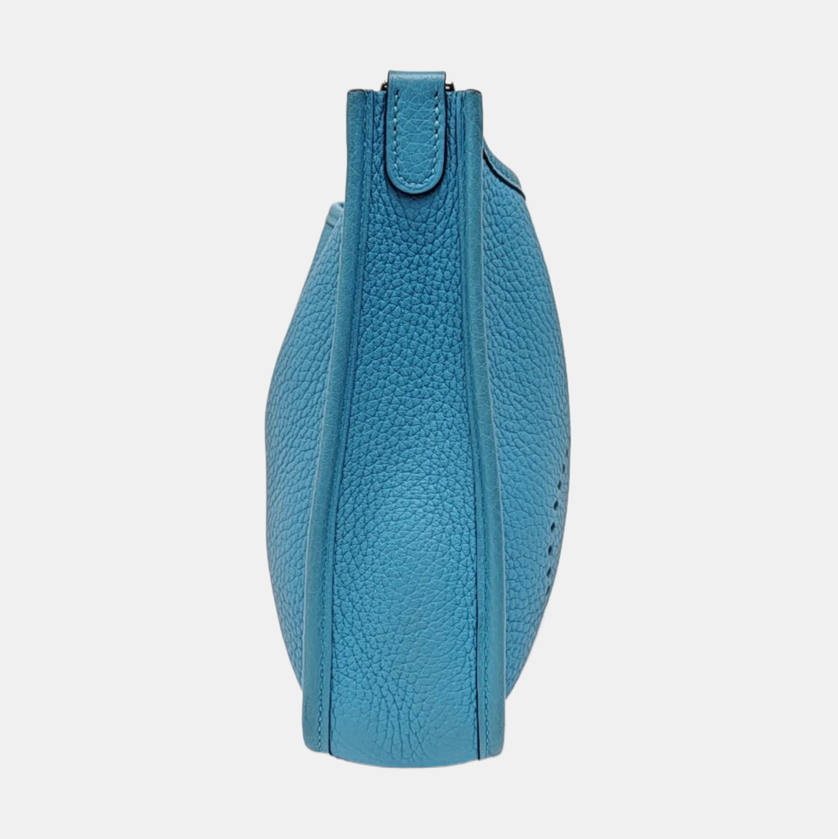 Authenticated pre-owned  Evelyne TPM Clemence Blue - Shoulder Bag at Looply