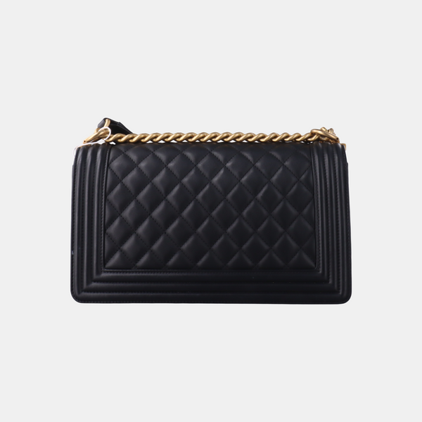 BOY CHANEL Medium Quilted Calfskin Black