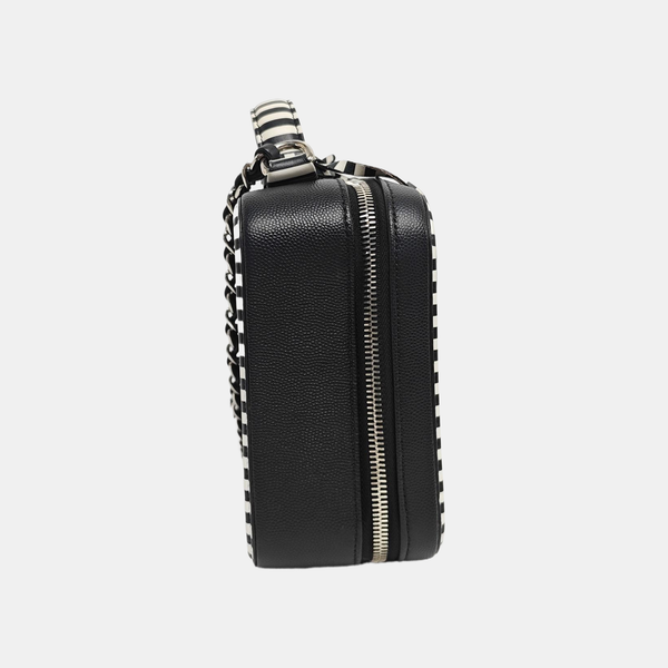 Authenticated pre-owned  FILIGREE Medium Quilted Grained Calfskin Black - Shoulder Bag at Looply