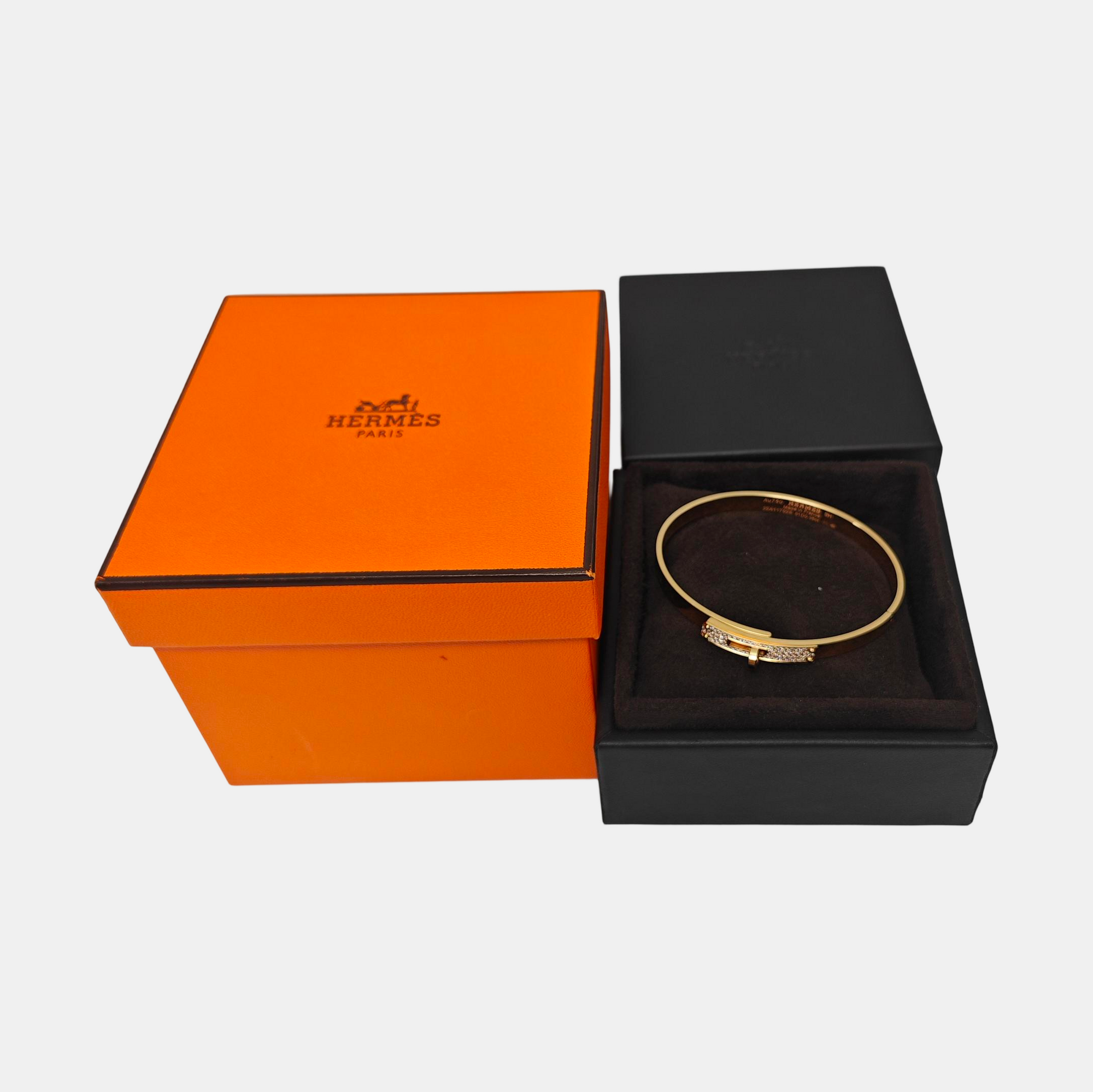 Kelly 18k Gold Bangle