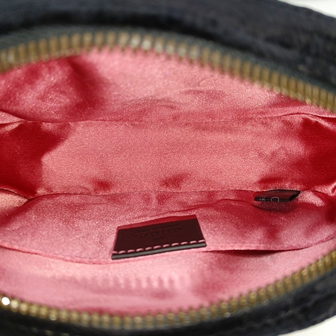 Authenticated pre-owned  GG Marmont Velvet Black - Belt Bag at Looply