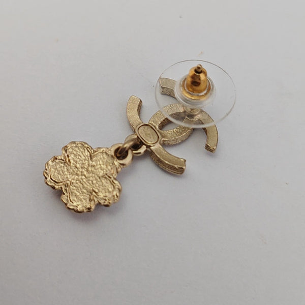 Metal Gold Stud Earrings