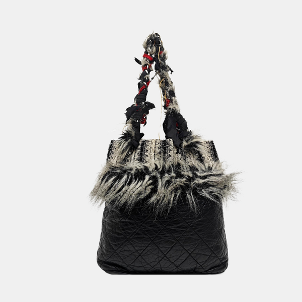Quilted Calfskin Shoulder Bag Black