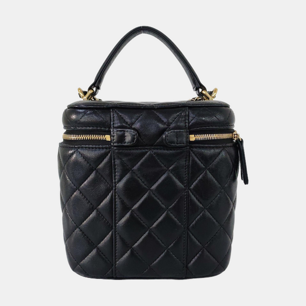Authenticated pre-owned  VANITY CASE Quilted Lambskin Black - Shoulder Bag at Looply