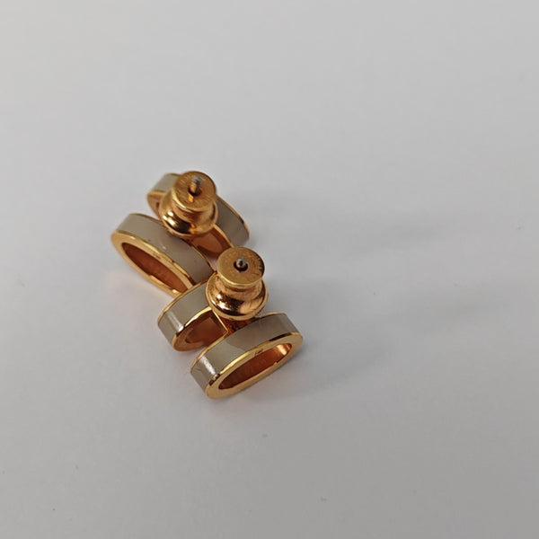 Pop H Metal Gray Stud Earrings