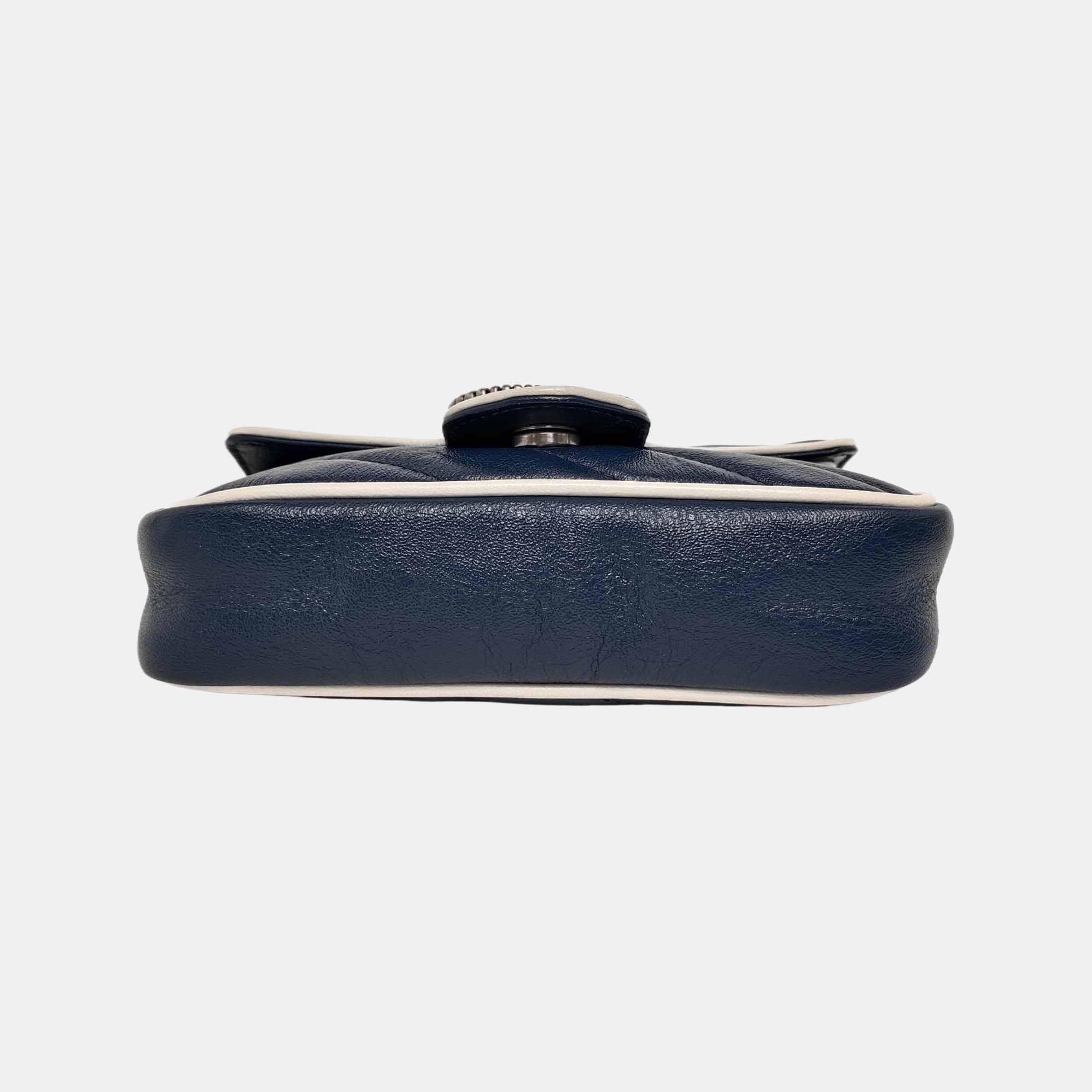 Authenticated pre-owned  GG Marmont Super Mini Quilted Calfskin Blue - Shoulder Bag at Looply
