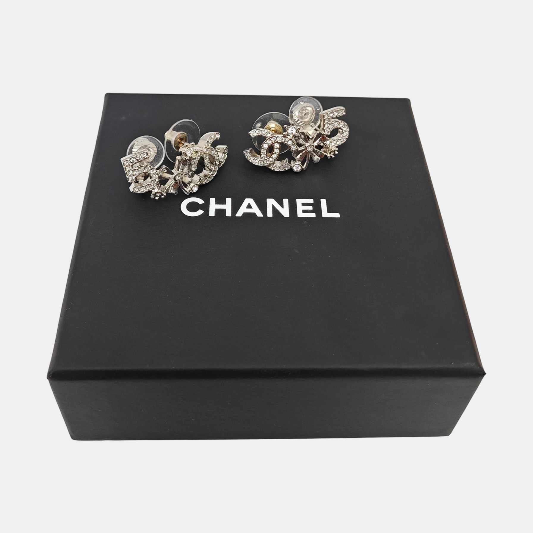 Metal Silver Stud Earrings