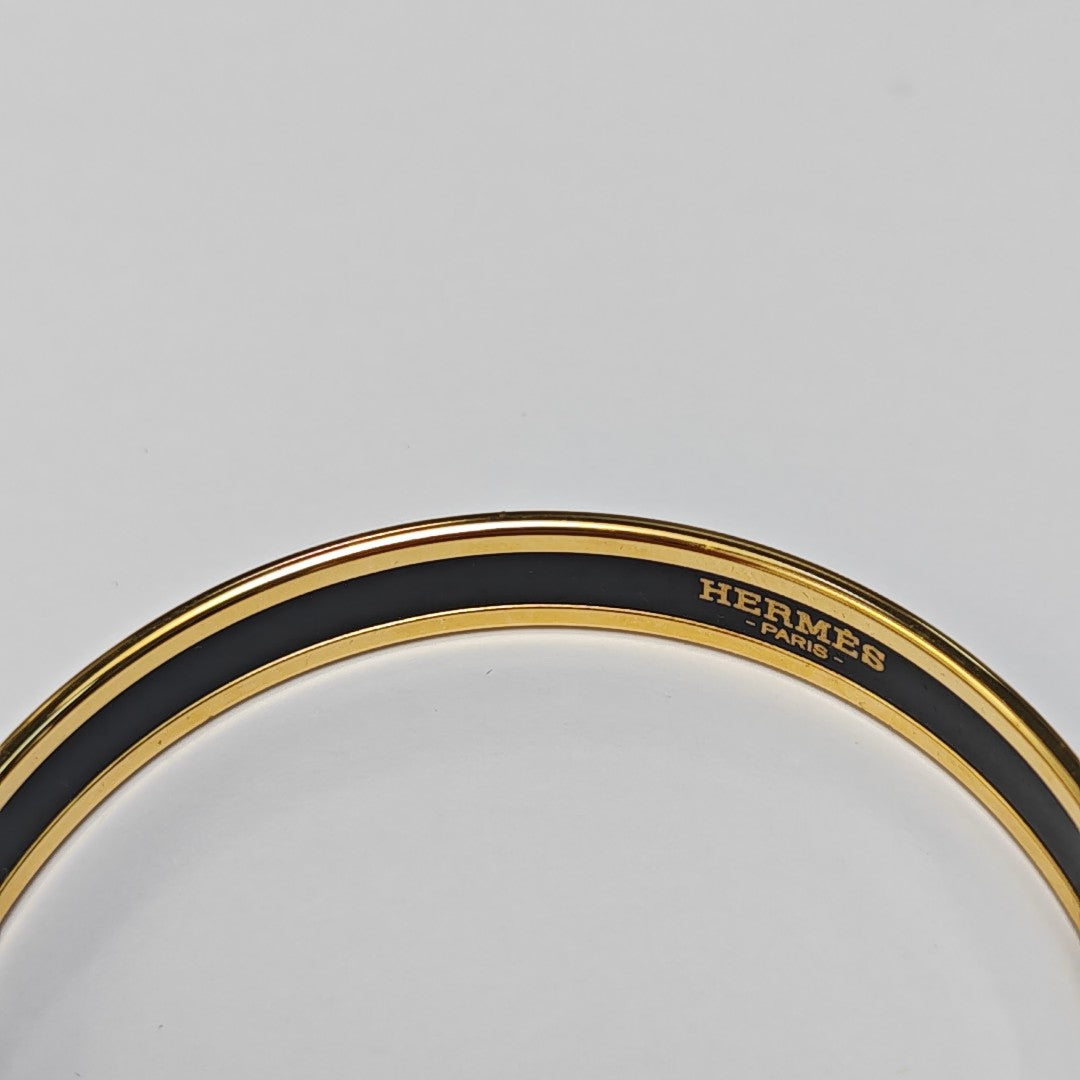 Email Metal Gold Bangle