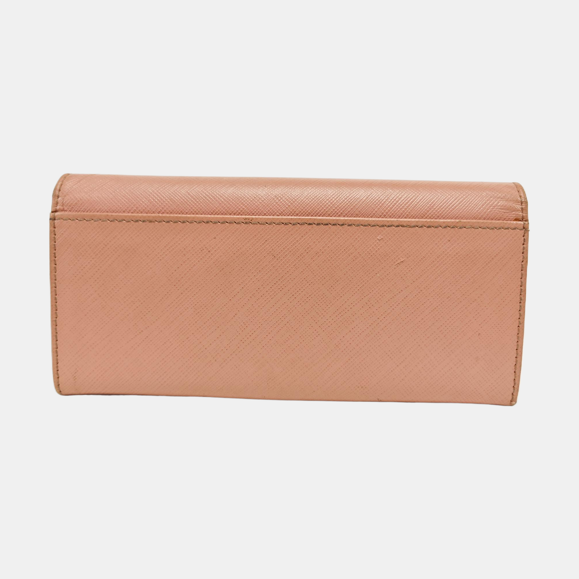 Authenticated pre-owned  Gancini Calfskin Pink Wallet - Wallet at Looply