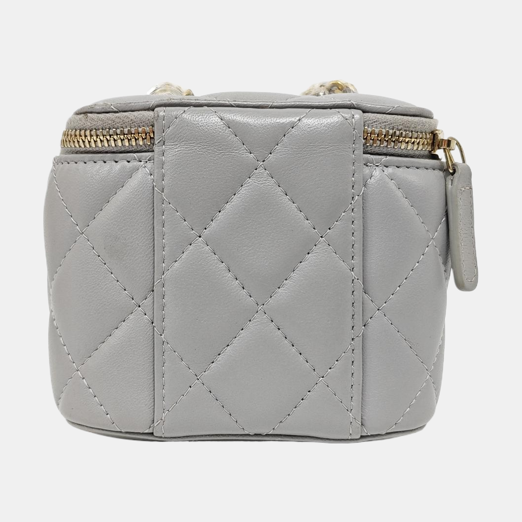 VANITY CASE Mini Quilted Lambskin Gray