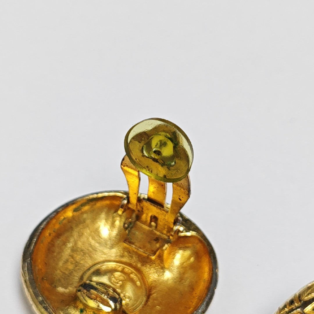 Vintage Metal Gold Clip On Earrings