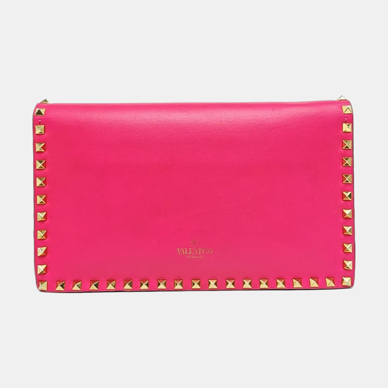 Authenticated pre-owned  Rockstud Lambskin Pink - Clutch at Looply