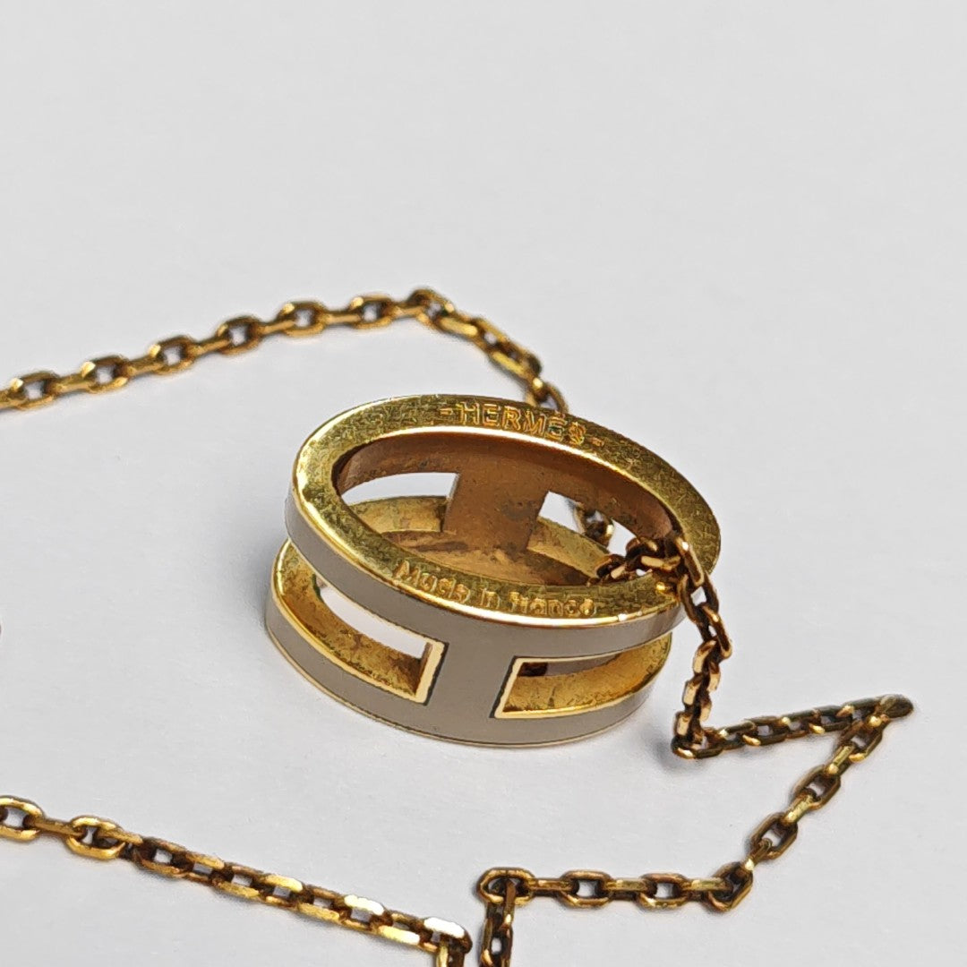 Pop H Metal Gold Necklace