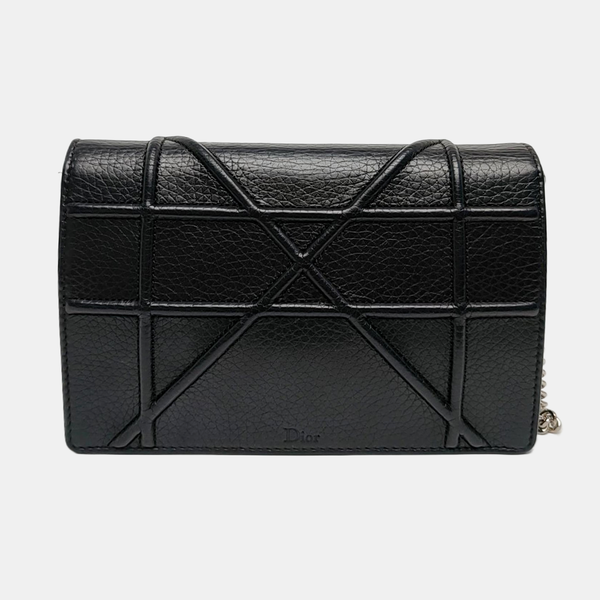 Authenticated pre-owned  Diorama Calfskin Black - Shoulder Bag at Looply