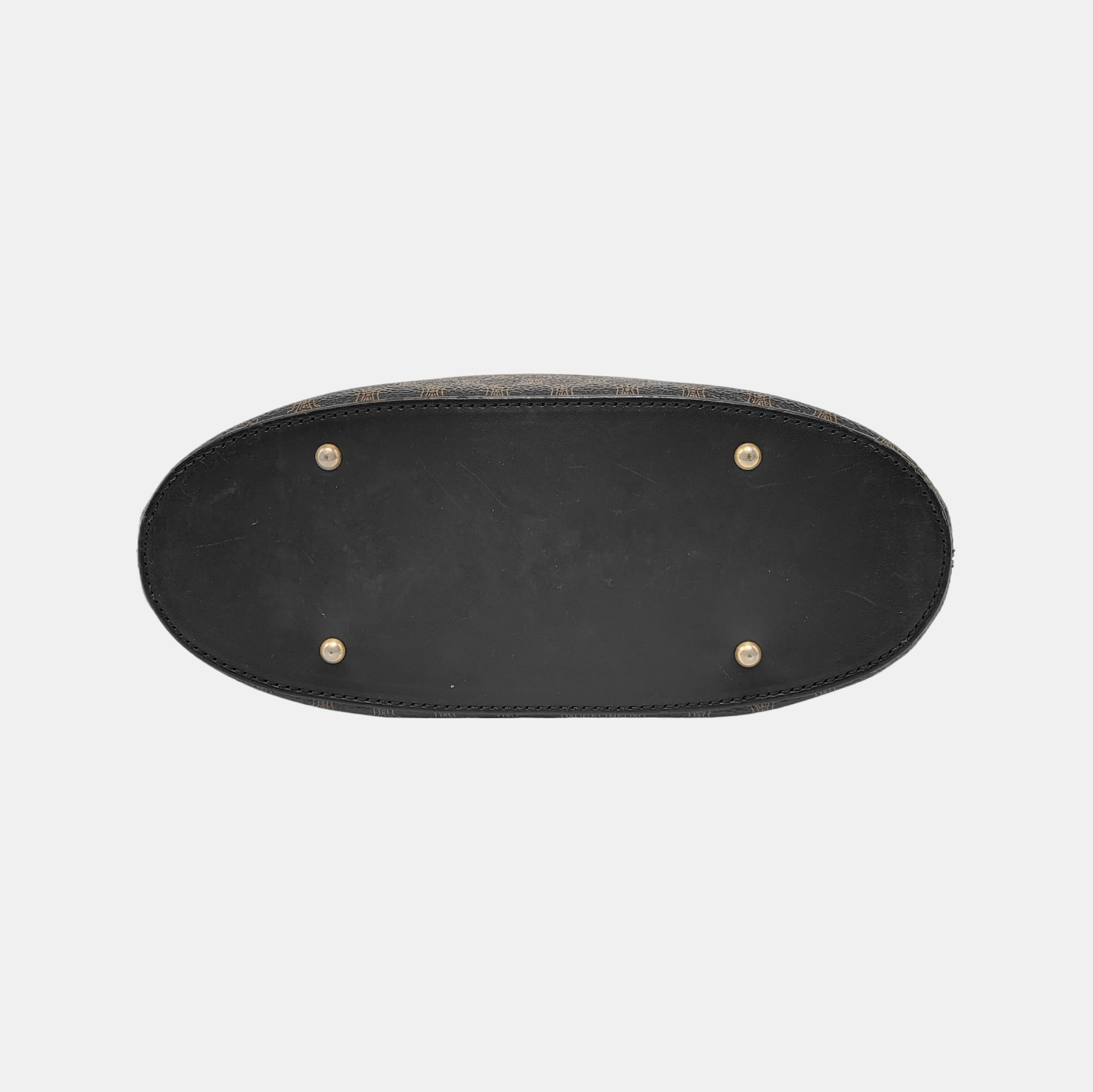 Coated Canvas Black