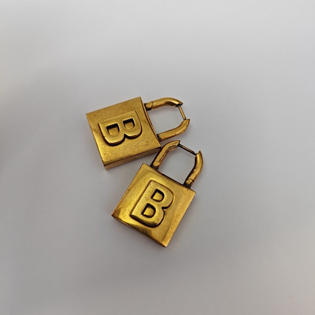 Metal Gold Stud Earrings
