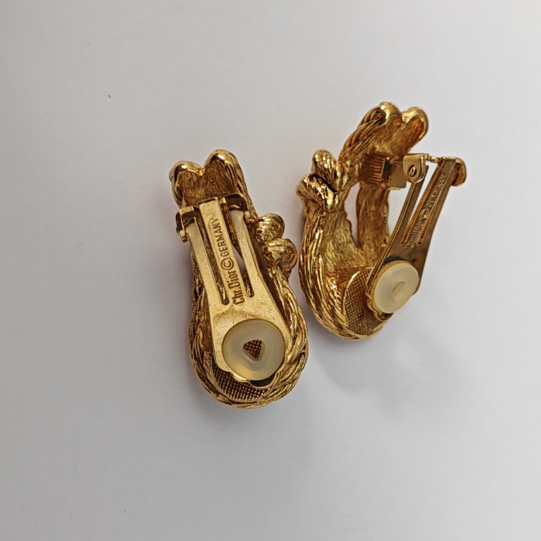Twist Round Metal Gold Clip On Earrings