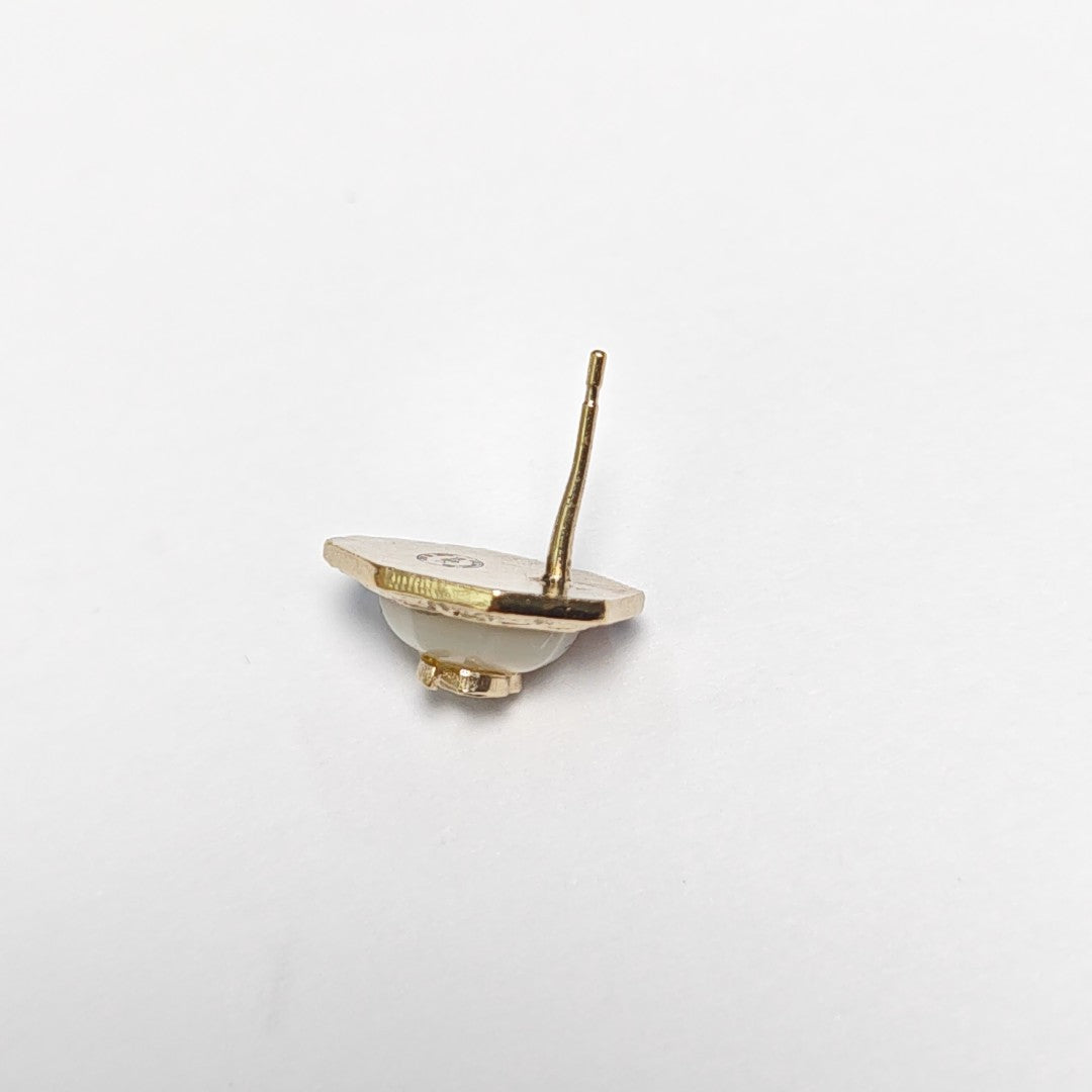 Metal Gold Stud Earrings