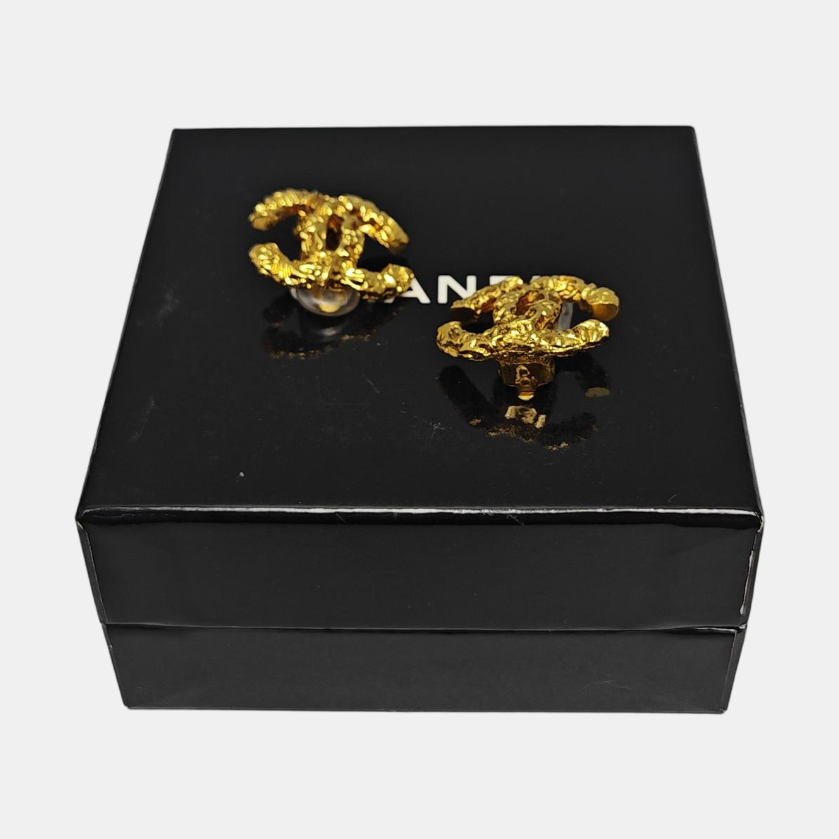 Metal Gold Clip On Earrings