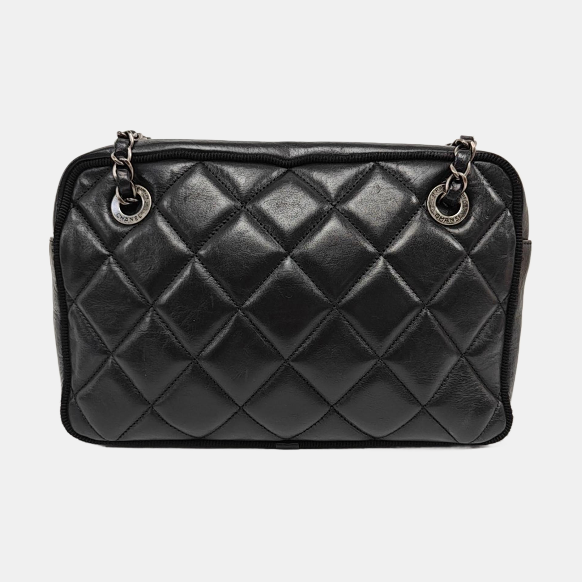 CAMERA CASE Medium Quilted Calfskin Black
