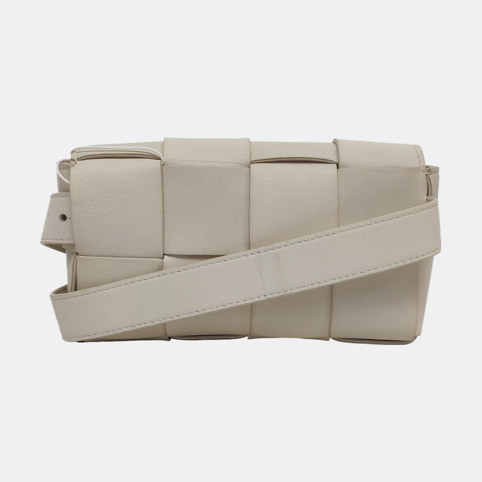 Authenticated pre-owned  Cassette Lambskin White - Belt Bag at Looply