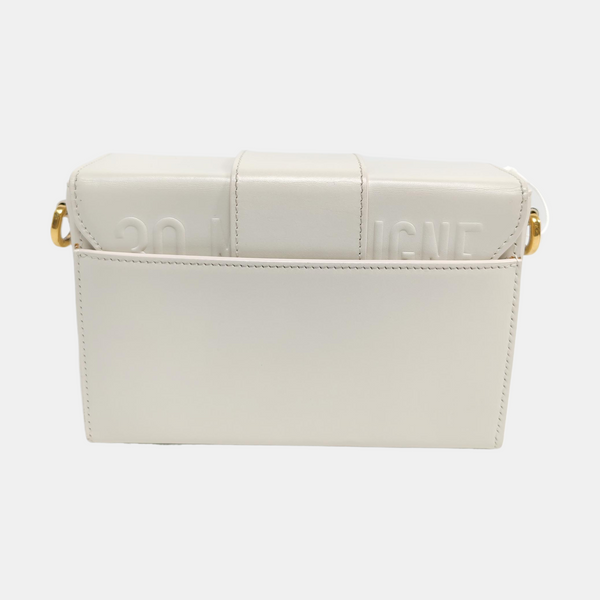 Authenticated pre-owned  30 Montaigne Calfskin White - Shoulder Bag at Looply