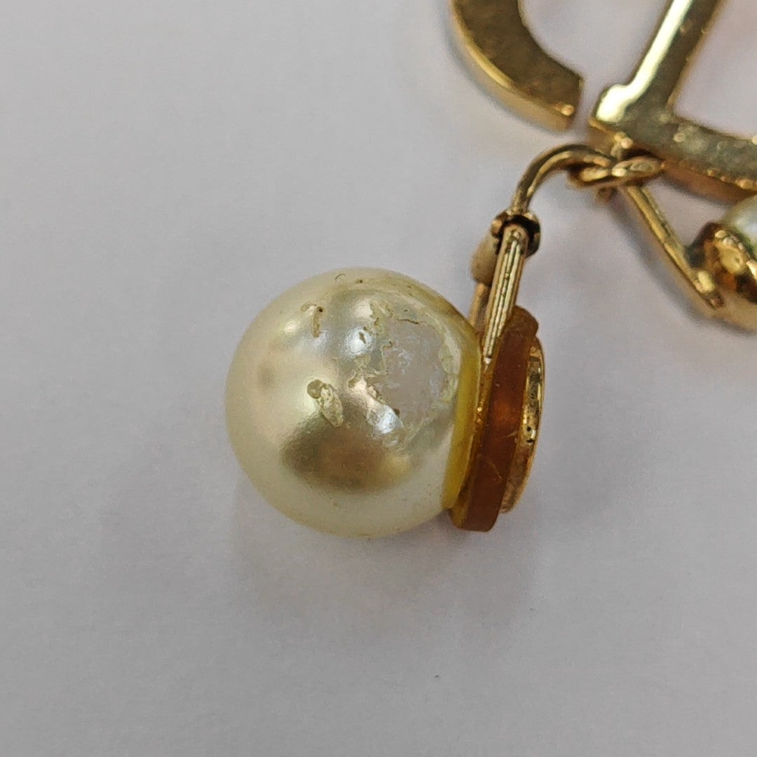 Faux Pearl White Clip On Earrings